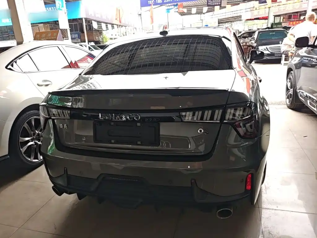 Lynk & Co 03 — миниатюра 6