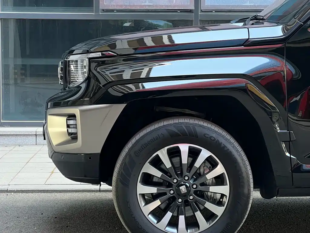 TANK TANK 700 NEW ENERGY