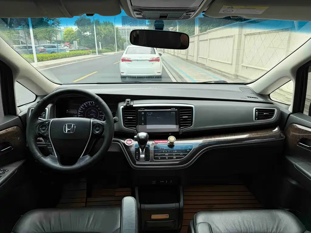 Honda Odyssey — миниатюра 9
