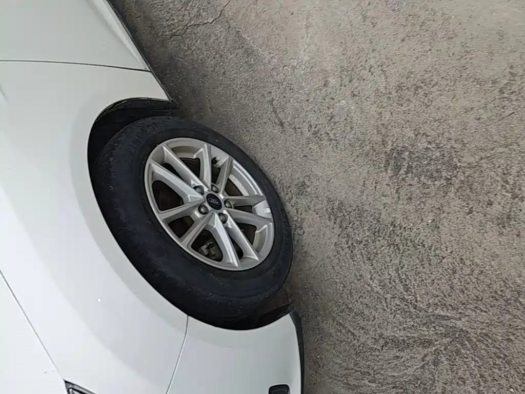 Ford Focus — миниатюра 23