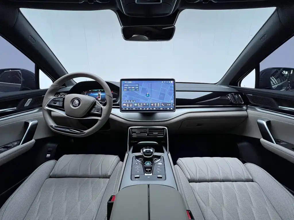BYD Tang New Energy — миниатюра 4