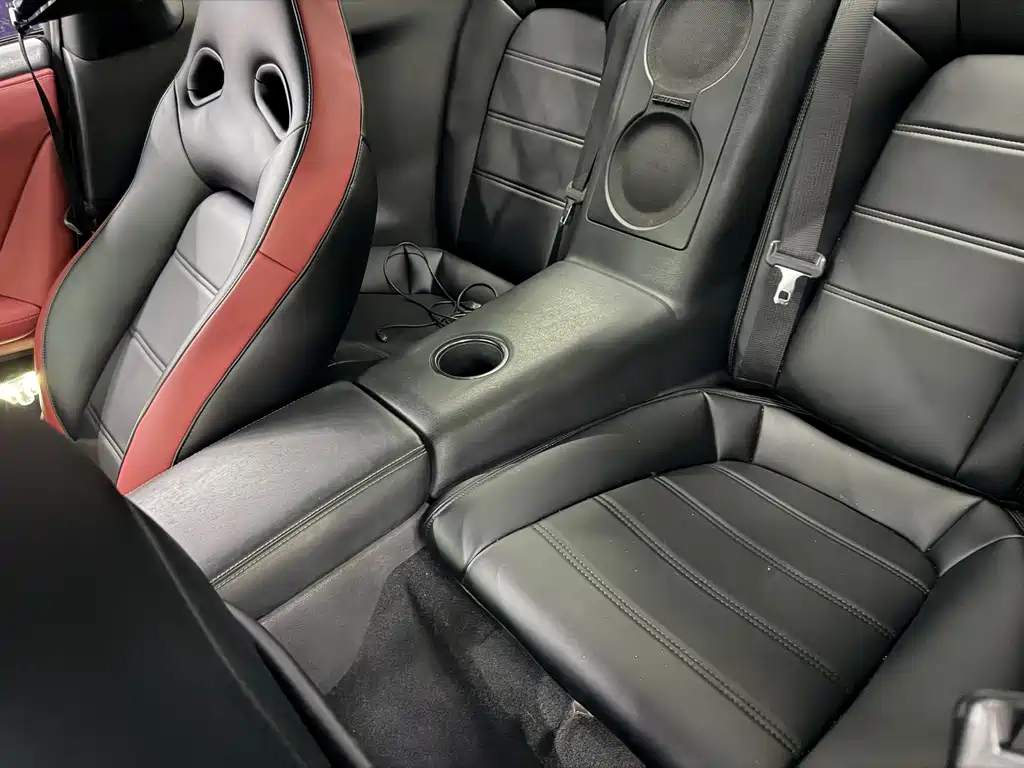 Nissan GT-R — миниатюра 5