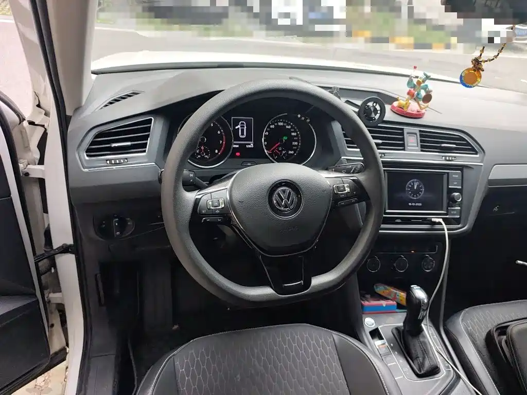 Volkswagen Tiguan L — миниатюра 6