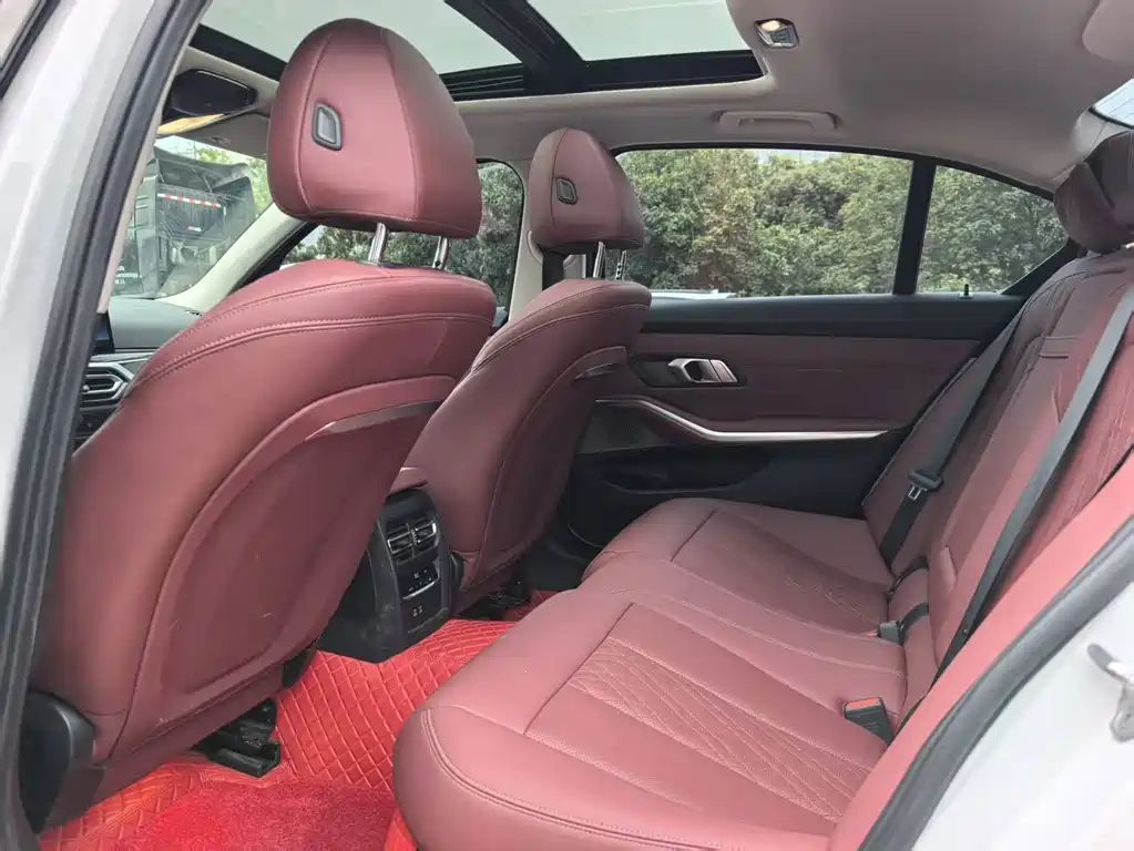 BMW 3 Series — миниатюра 4