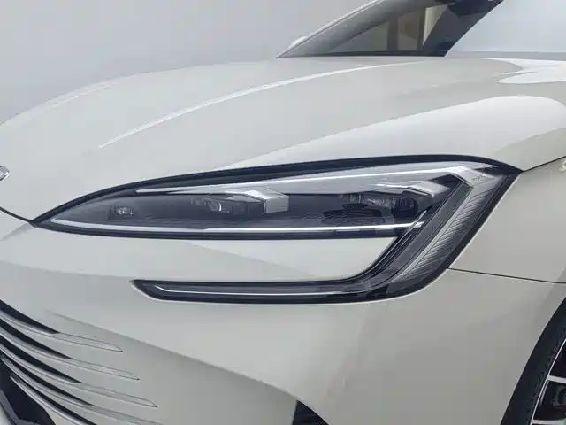 BYD Seal — миниатюра 15