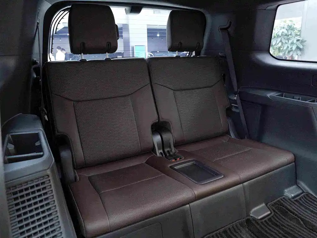 Toyota Prado — миниатюра 14