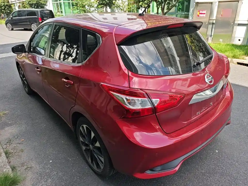 Nissan Tiida — миниатюра 5