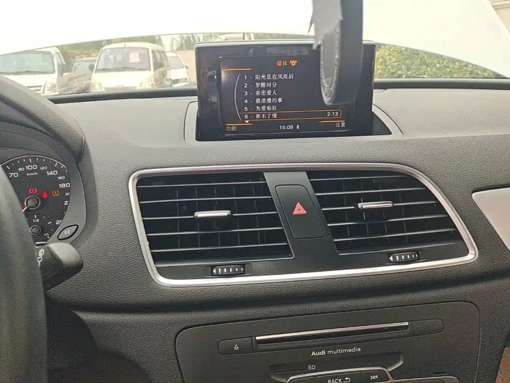 Audi Q3 — миниатюра 13