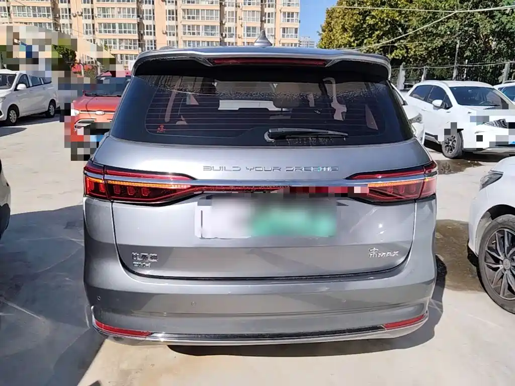 BYD MAX New Energy — миниатюра 6