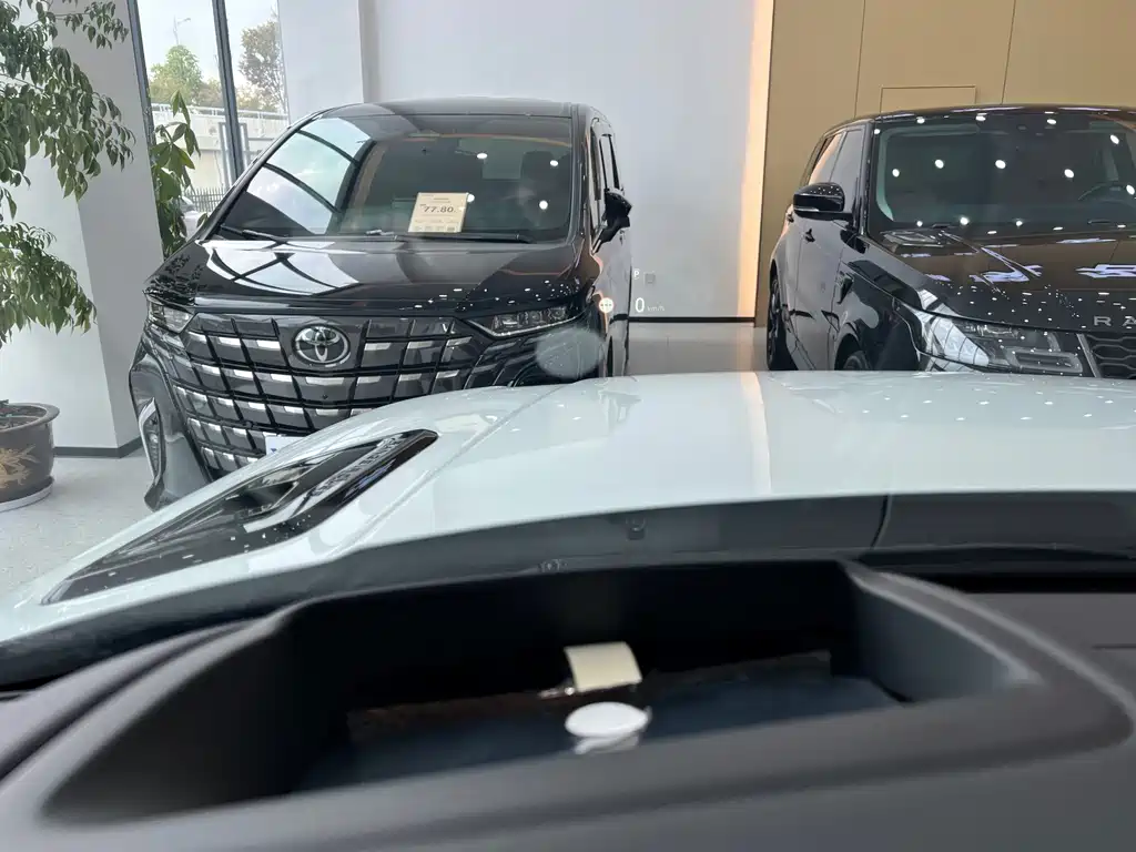 Land Rover Sport — миниатюра 13