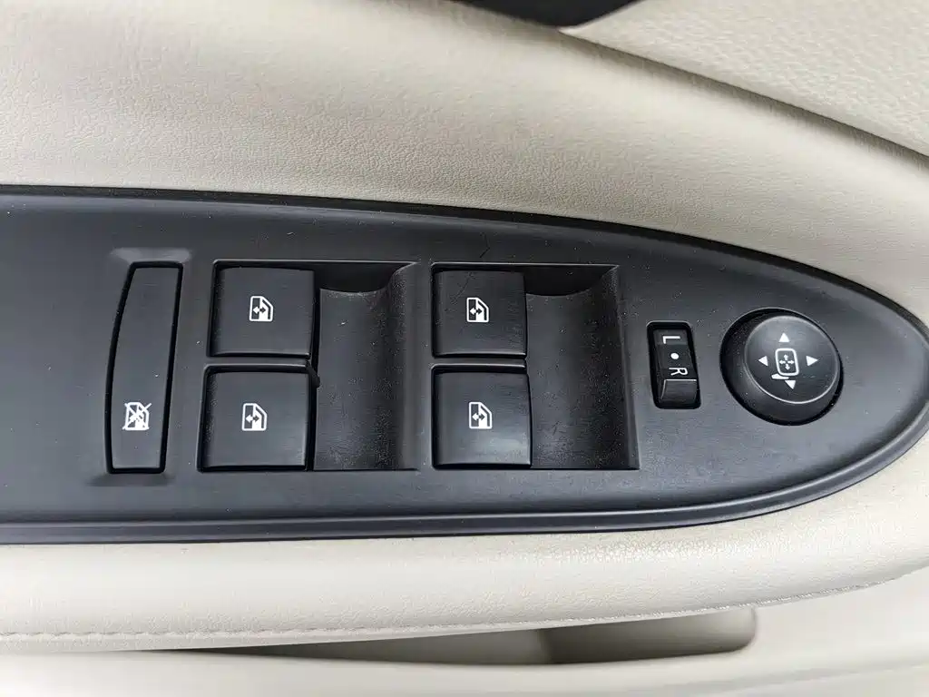 Buick Verano — миниатюра 9