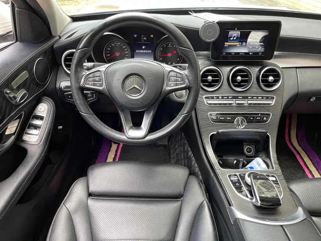 Mercedes-Benz C-Class — миниатюра 10