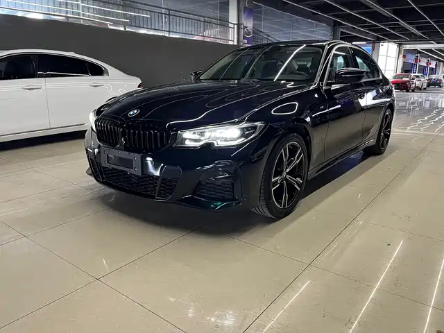 BMW  3 SERIES