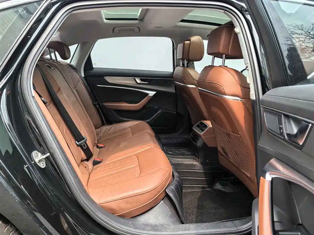 Audi A6L — миниатюра 10