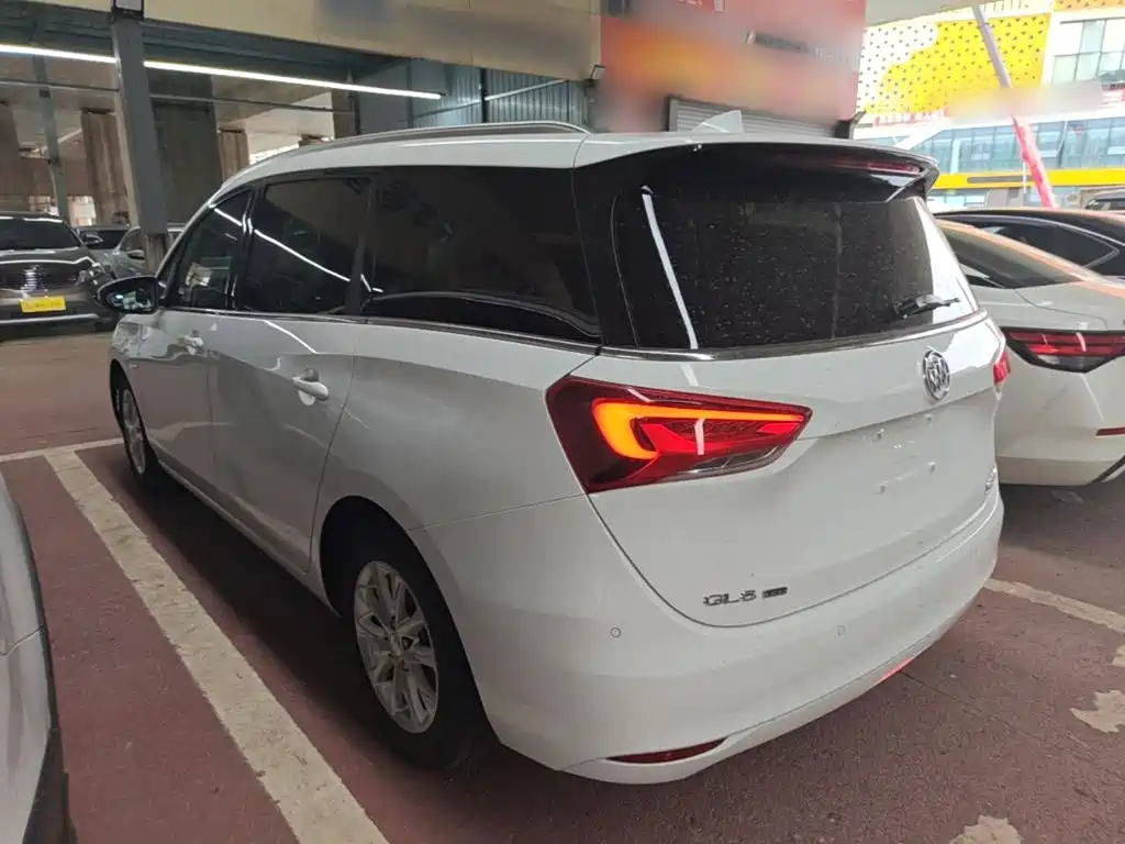 Buick GL6 — миниатюра 5