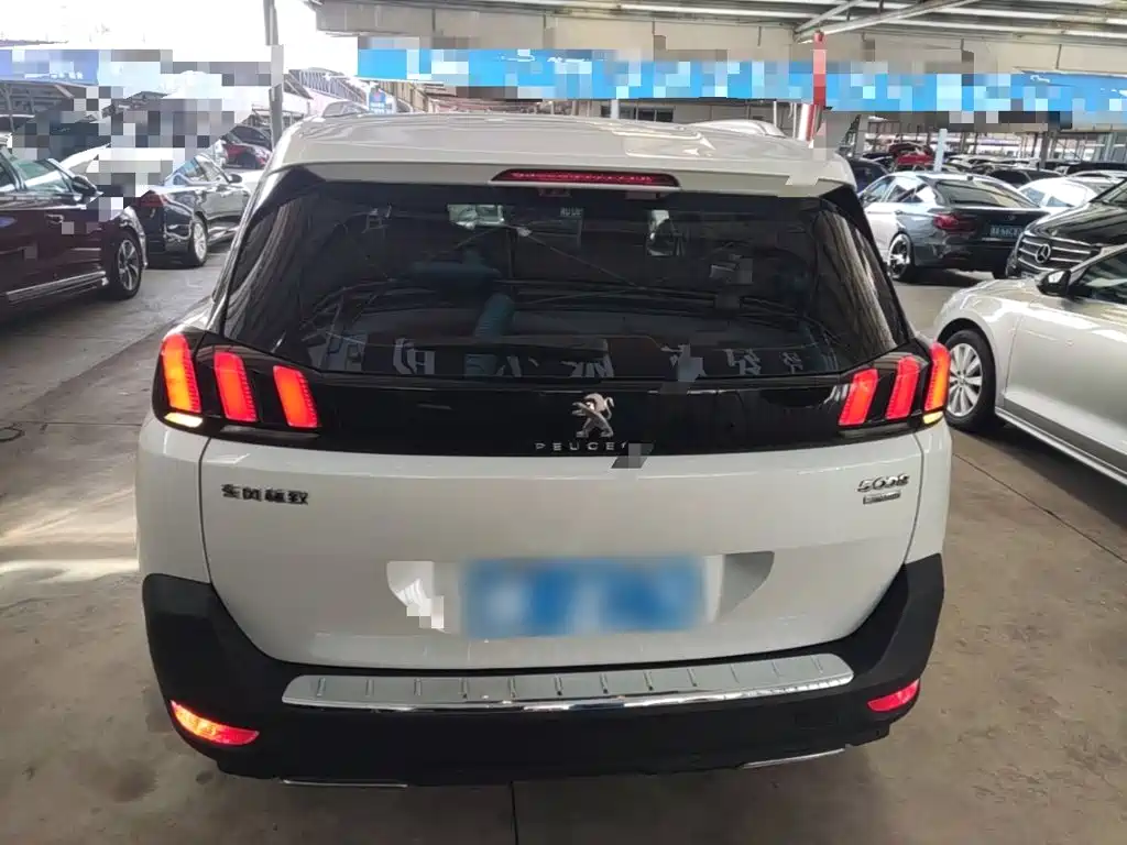 Peugeot 5008 — миниатюра 6