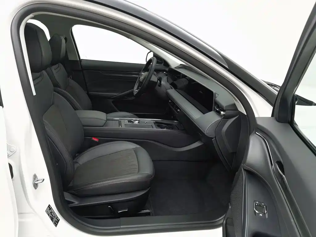 Ford Mondeo — миниатюра 23