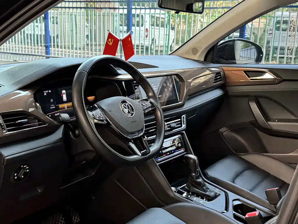 Volkswagen Tharu — миниатюра 8