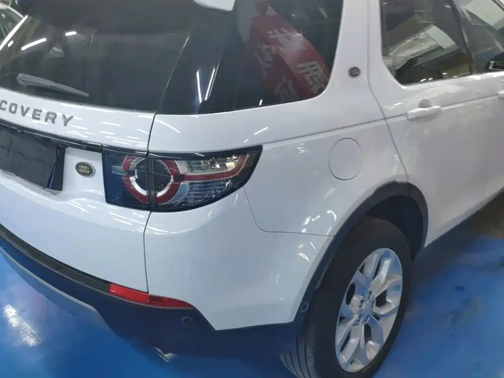 Land Rover Discovery Sport — миниатюра 8