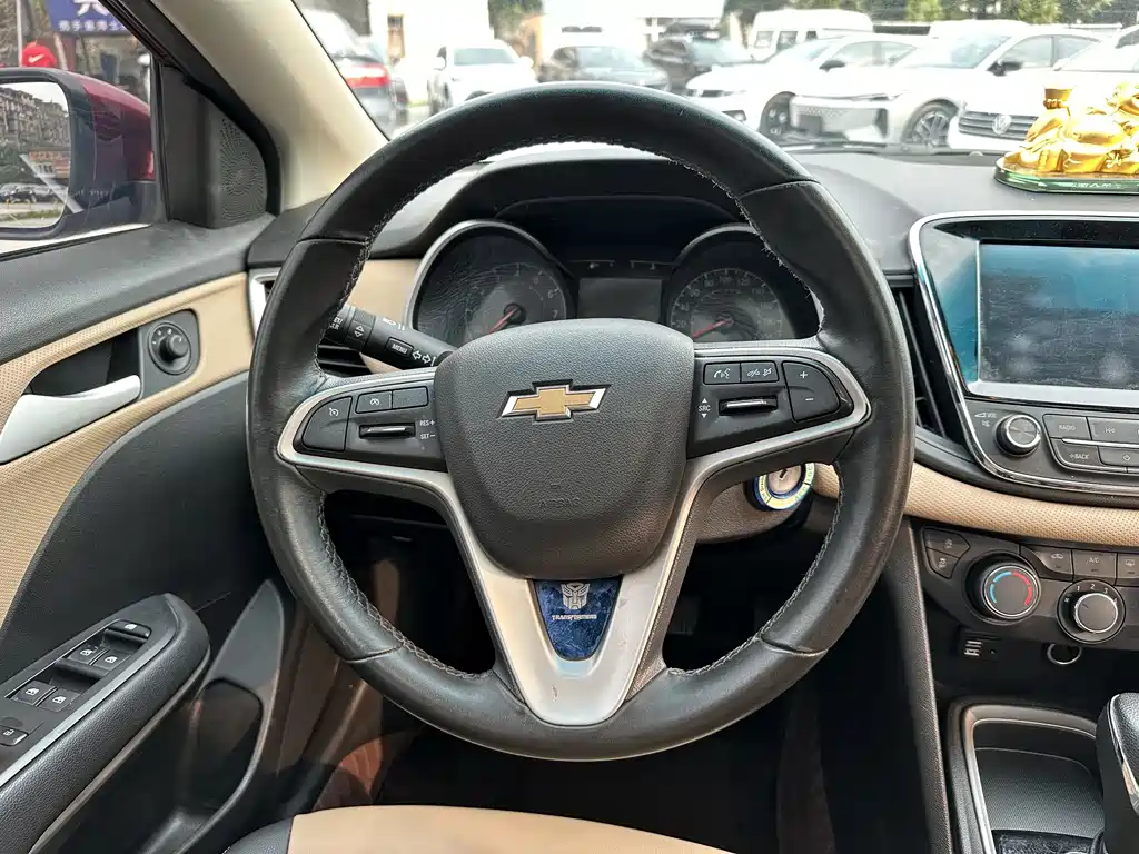 CHEVROLET CRUZE