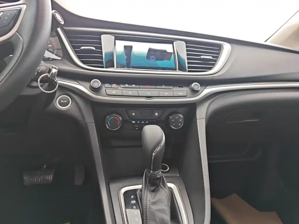 Buick Excelle — миниатюра 13