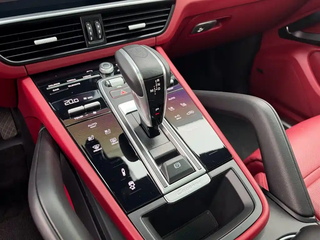 Porsche Cayenne Hybrid — миниатюра 11