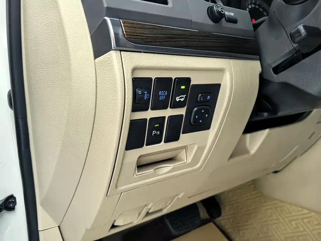 Toyota Land Cruiser 2019 4.6L