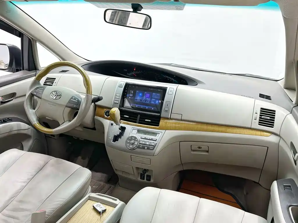Toyota Previa — миниатюра 14