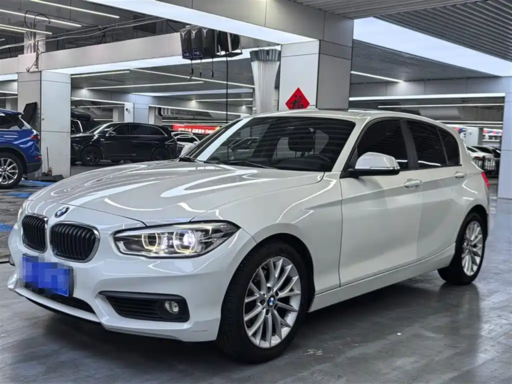 BMW 1 Series (Import) 2016