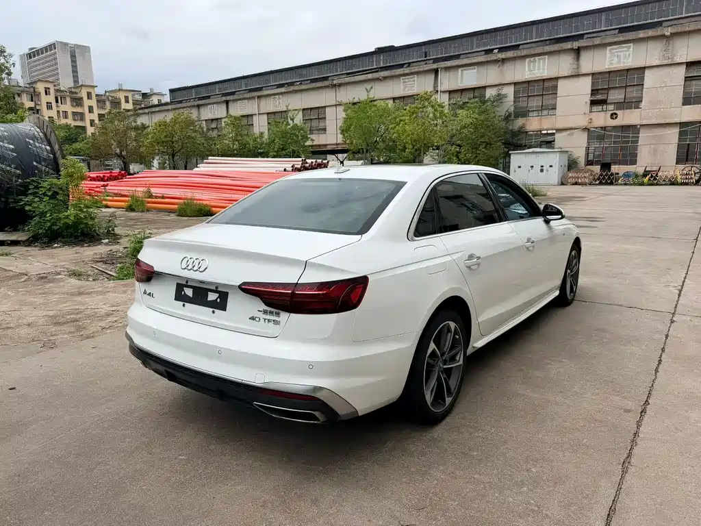 Audi A4L — миниатюра 7