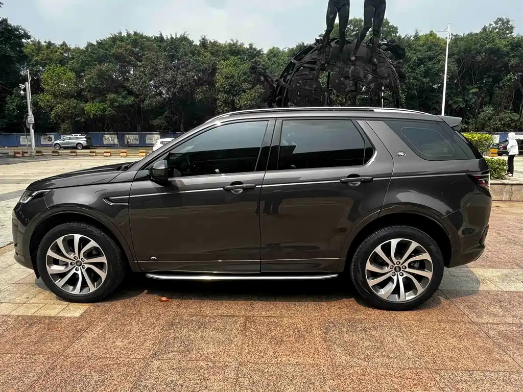 Land Rover Discovery Sport — миниатюра 6