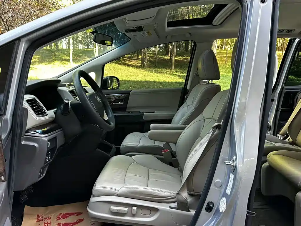 Honda Odyssey — миниатюра 7