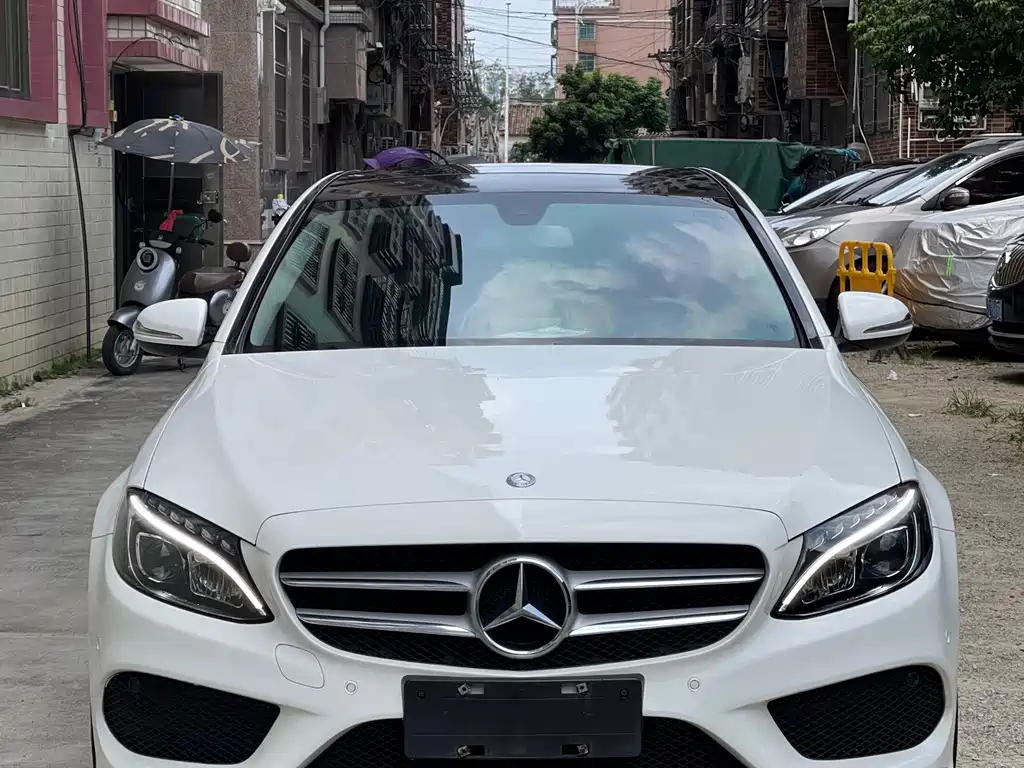 Mercedes-Benz C-Class — миниатюра 2