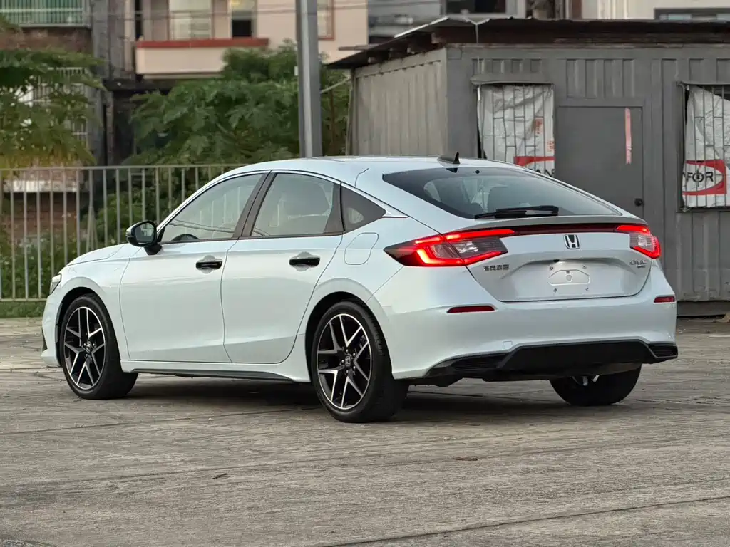 Honda Civic — миниатюра 18