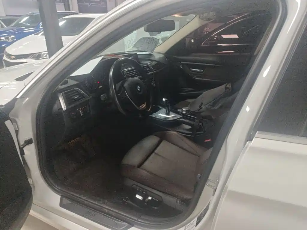 BMW 3 Series — миниатюра 15