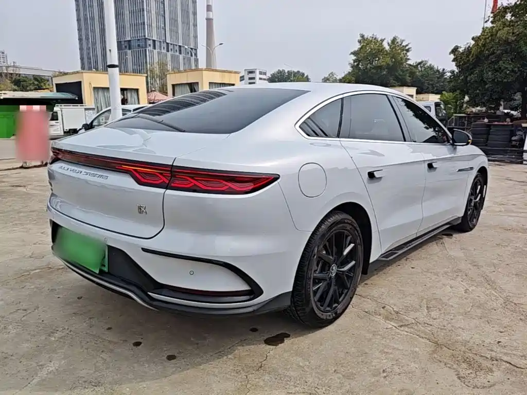 BYD Han — миниатюра 7
