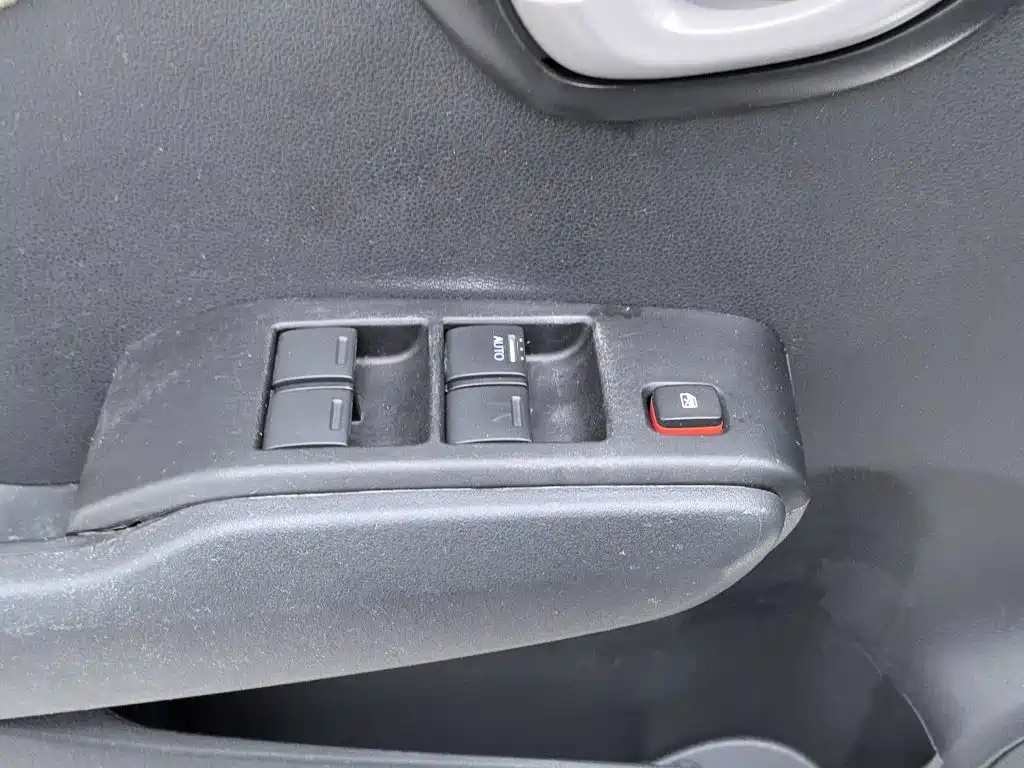 Honda Fit — миниатюра 9