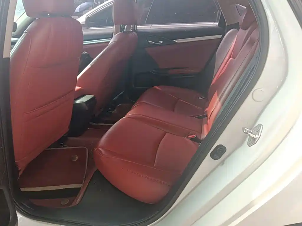 Honda Civic — миниатюра 17