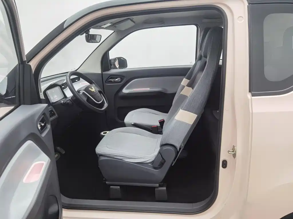 Wuling MINIEV — миниатюра 10