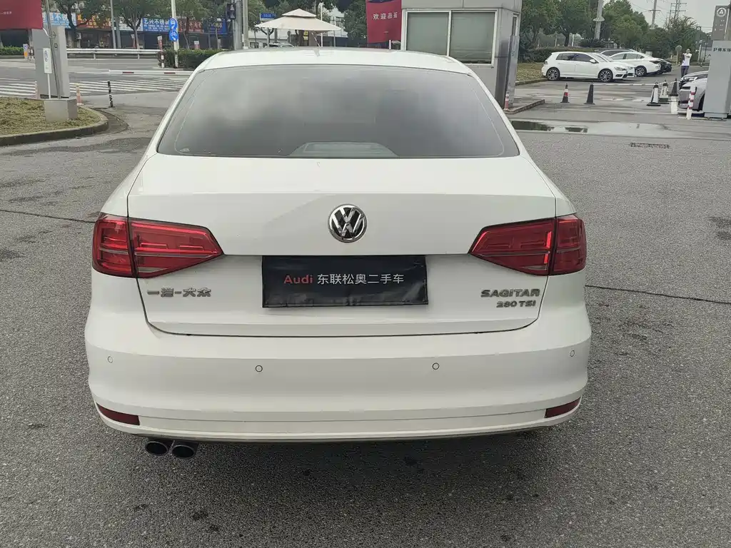 Volkswagen Sagitar — миниатюра 4