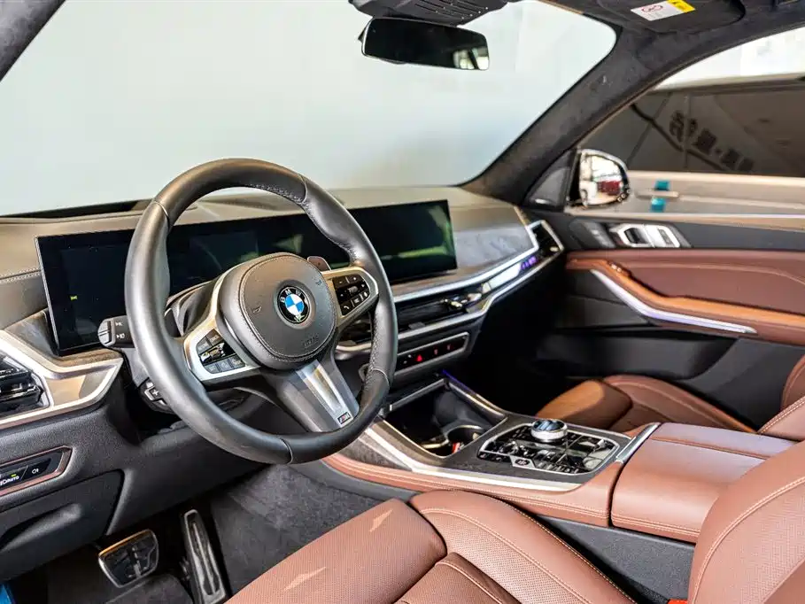 BMW X7 2023 xDrive40i Premium M Sport