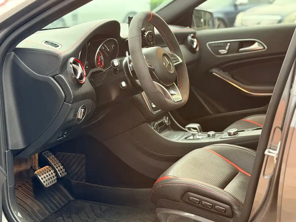 Mercedes-Benz A-Class AMG (Import) — миниатюра 4