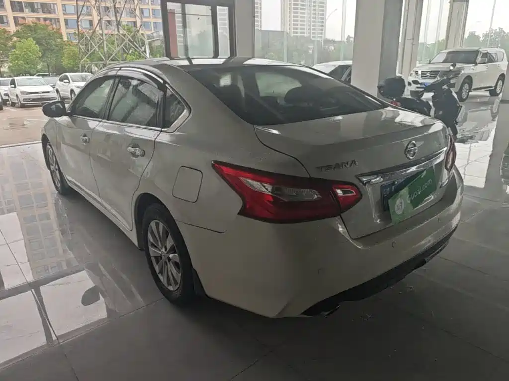 Nissan Teana — миниатюра 5