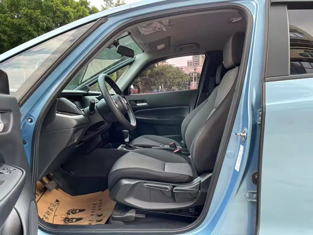 Honda Fit — миниатюра 8