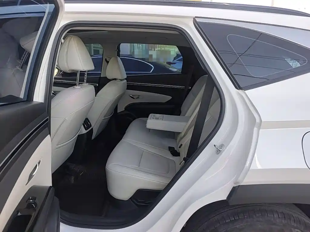 Hyundai Tucson — миниатюра 13