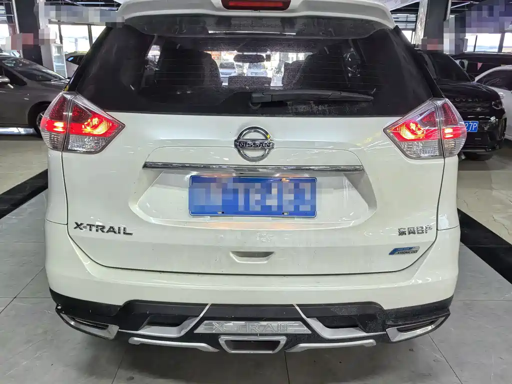Nissan X-Trail 2015 2.0L CVT Comfort MAX 2WD