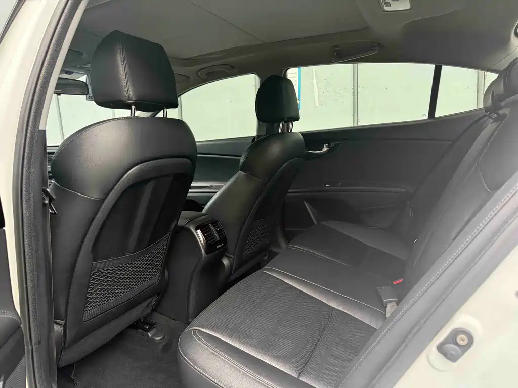 Kia K4 — миниатюра 4