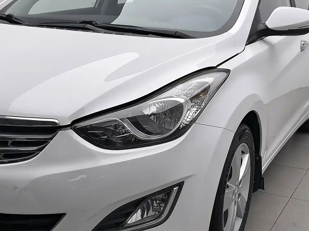 Hyundai Elantra Langdong — миниатюра 7