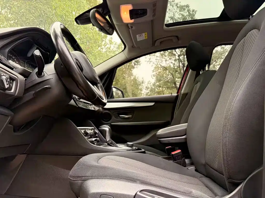 BMW 2 Series Gran Tourer — миниатюра 10