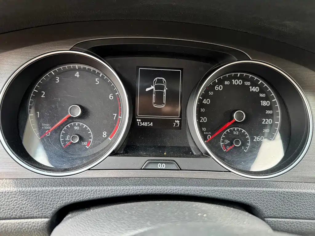 Volkswagen Golf — миниатюра 9